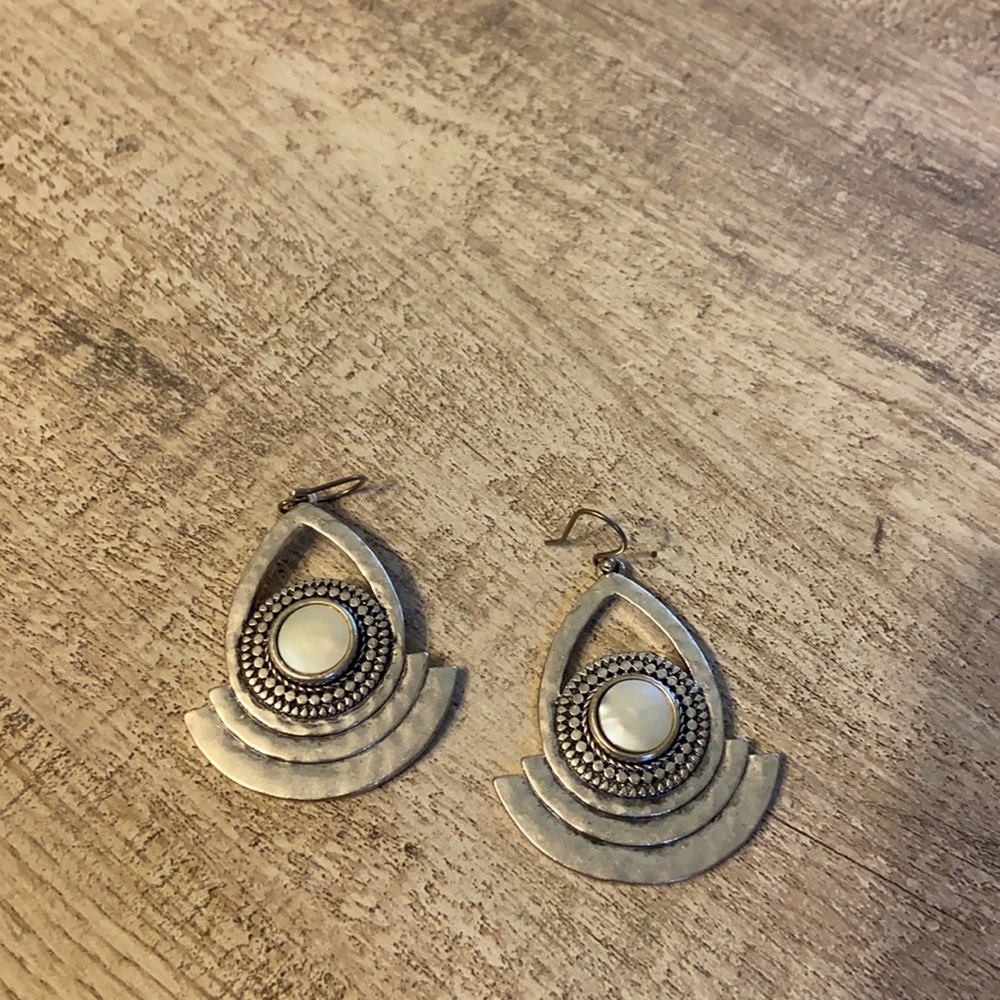 Unique earrings gorgeous stone